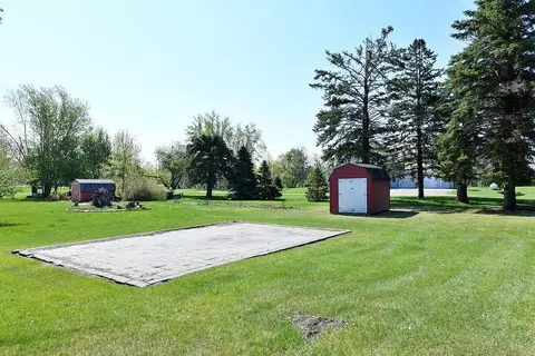 Exterior - 347 4th Ave W, Hunter, ND 58048 photo 8 of 10