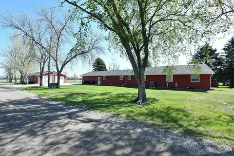 Exterior - 347 4th Ave W, Hunter, ND 58048 photo 4 of 10