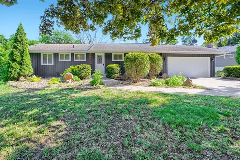 3501 W 103rd St, Bloomington, MN 55431