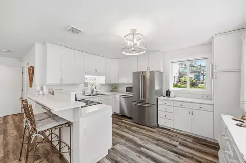 Kitchen - 1605 Larson Dr, Mora, MN 55051 photo 2 of 4