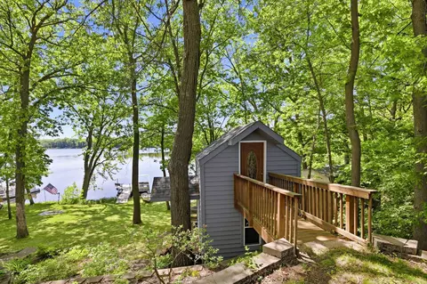 Exterior - 1605 Larson Dr, Mora, MN 55051 photo 5 of 6