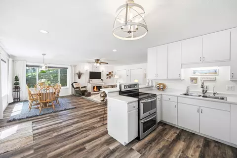 Kitchen - 1605 Larson Dr, Mora, MN 55051 photo 1 of 4