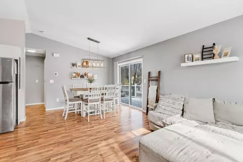 Dining - 411 E 1st St, Chaska, MN 55318 photo 1 of 2
