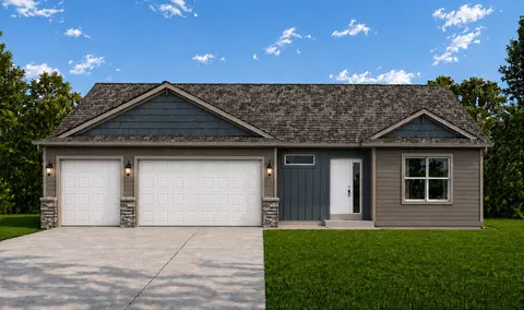 911 Three Lakes Ct, Madison Lake, MN 56063