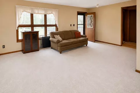 Living - 37373 Hanson Rd, Bigfork, MN 56628 photo 2 of 3