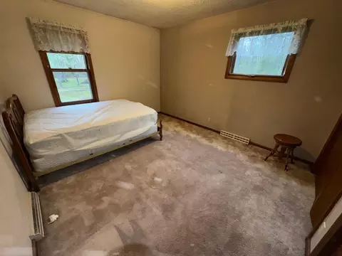 Bedroom - 37373 Hanson Rd, Bigfork, MN 56628 photo 4 of 6