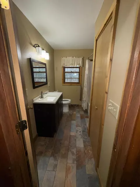 Bath - 37373 Hanson Rd, Bigfork, MN 56628 photo 3 of 8