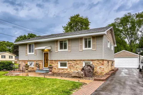 1580 16th St NW, New Brighton, MN 55112