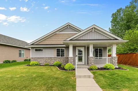 1591 Elm St S, Cambridge, MN 55008