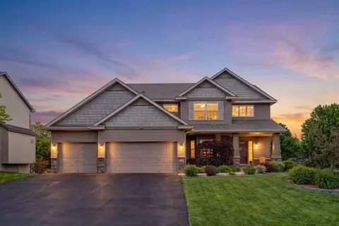 1046 Gusty Dr, Waconia, MN 55387