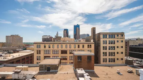 289 5th St E #305, Saint Paul, MN 55101