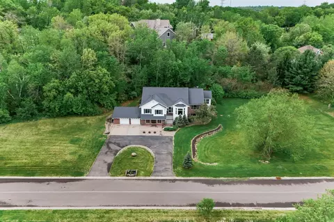 9655 Barton Trl, Inver Grove Heights, MN 55077
