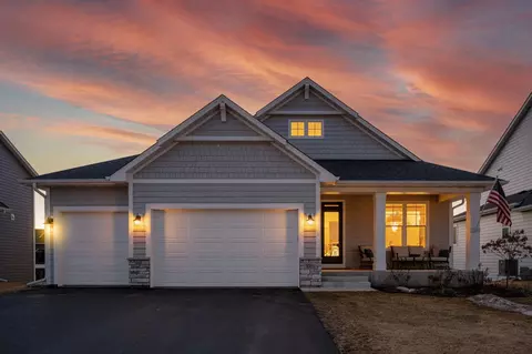 10811 40th St N, Lake Elmo, MN 55042