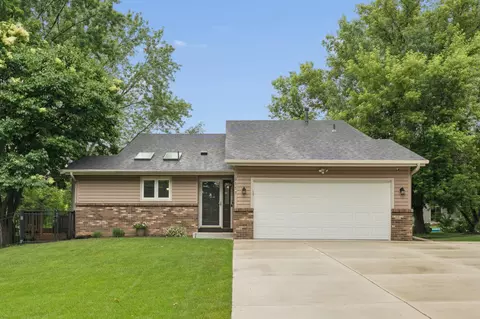 8153 172nd St W, Lakeville, MN 55044