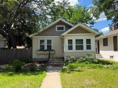 3411 Queen Ave N, Minneapolis, MN 55412