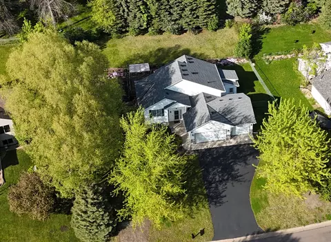 13310 297th St, Lindstrom, MN 55045