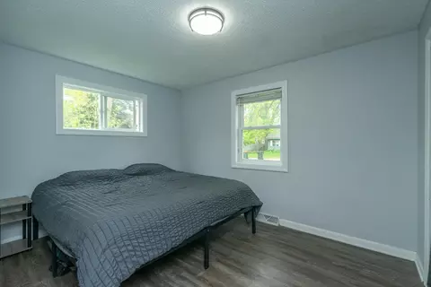 Bedroom - 920 11th Ave NE, Brainerd, MN 56401 photo 5 of 7