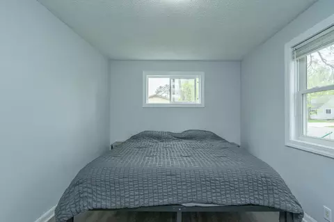 Bedroom - 920 11th Ave NE, Brainerd, MN 56401 photo 4 of 7