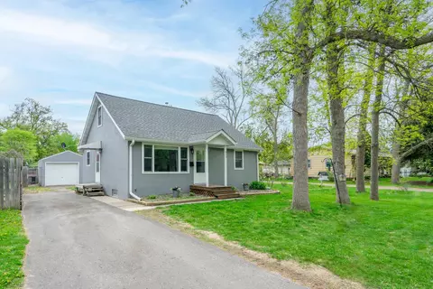 Exterior - 920 11th Ave NE, Brainerd, MN 56401 photo 2 of 10