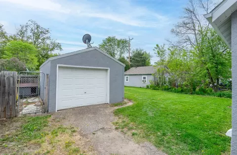 Exterior - 920 11th Ave NE, Brainerd, MN 56401 photo 6 of 10