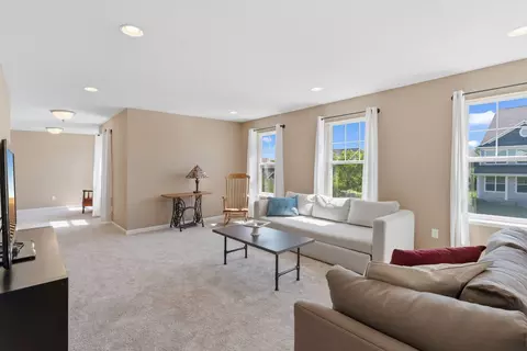 Entry Way - 3863 Founders Path, Chaska, MN 55318 photo 6 of 7