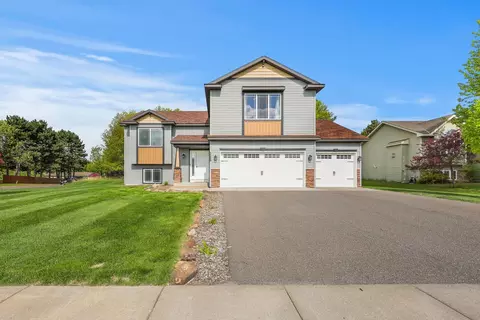 3569 Norway Dr S, Cambridge, MN 55008
