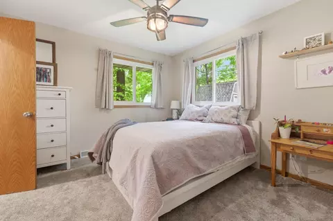 Bedroom - 8568 Paradise Beach Rd, Brainerd, MN 56401 photo 1 of 4