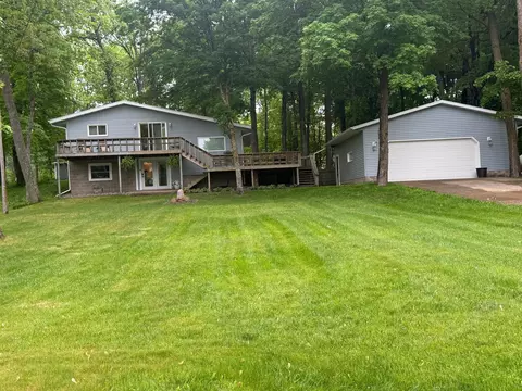 8568 Paradise Beach Rd, Brainerd, MN 56401