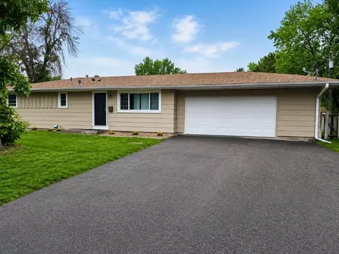 998 Overton Dr NE, Fridley, MN 55432