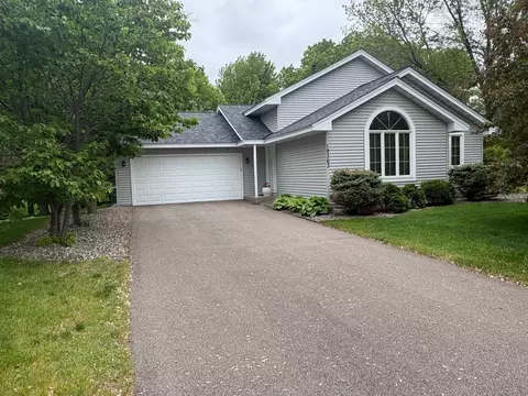 19363 Eureka Ct, Farmington, MN 55024