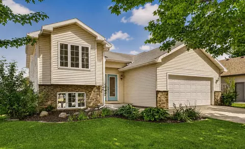 1003 3rd St NE, Kasson, MN 55944
