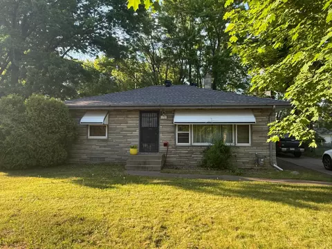 1751 Larpenteur Ave E, Maplewood, MN 55109