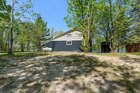 Exterior - 3349 21st Ave NW, Hackensack, MN 56452 photo 6 of 12