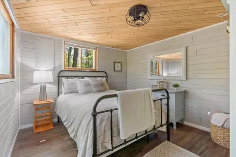 Bedroom - 3349 21st Ave NW, Hackensack, MN 56452 photo 1 of 3