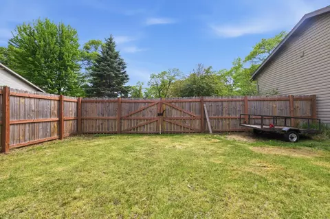 Exterior - 4914 Cedar Scenic Rd, Baxter, MN 56425 photo 7 of 10