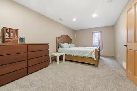 Bedroom - 4914 Cedar Scenic Rd, Baxter, MN 56425 photo 10 of 11