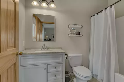 Bath - 11448 Leisure Ln, Brainerd, MN 56401 photo 5 of 5