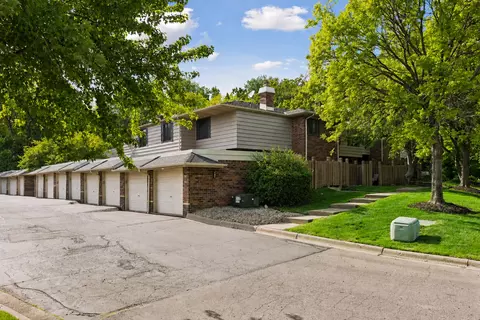 3680 Independence Ave S #10, Saint Louis Park, MN 55426