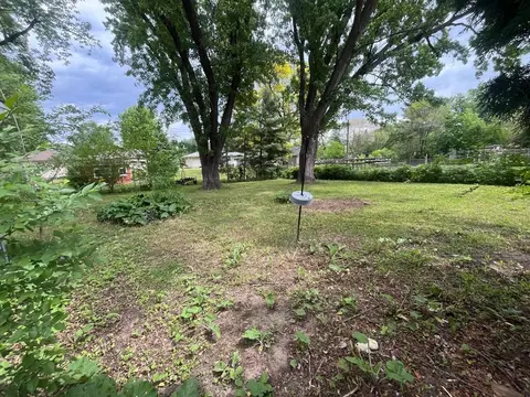350 E 98th St, Bloomington, MN 55420 photo 3