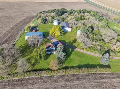 17238 County Highway 46, Vesta, MN 56292