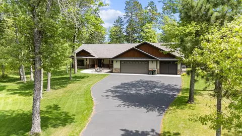 16605 Piper Ln, Brainerd, MN 56401