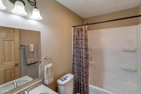 Bath - 30729 360th St, Laporte, MN 56461 photo 1 of 3