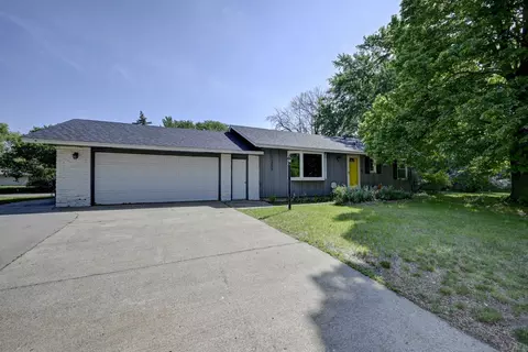 11353 Swallow St NW, Coon Rapids, MN 55433