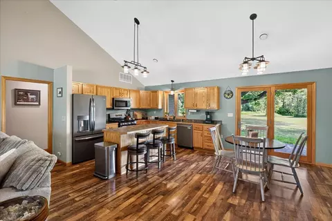 Kitchen - 10366 80th Ave, Milaca, MN 56353 photo 1 of 4