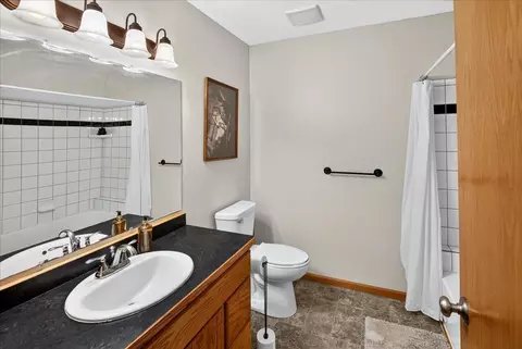 Bath - 10366 80th Ave, Milaca, MN 56353 photo 3 of 4