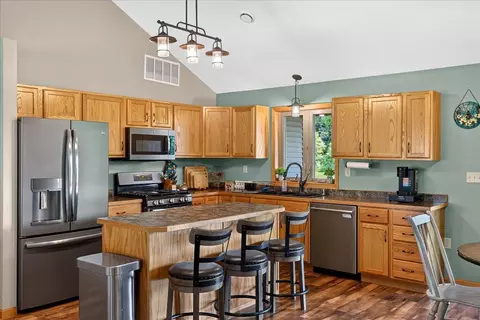Kitchen - 10366 80th Ave, Milaca, MN 56353 photo 2 of 4