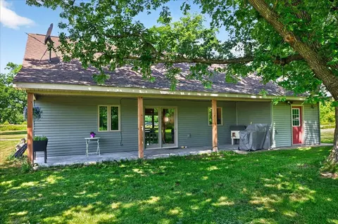 Exterior - 10366 80th Ave, Milaca, MN 56353 photo 6 of 8