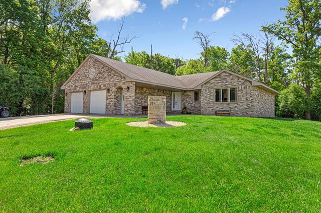 905 Brook Ln NE, Owatonna, MN 55060