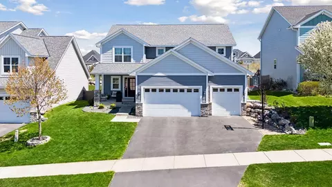 9091 River Rock Dr N, Chanhassen, MN 55317