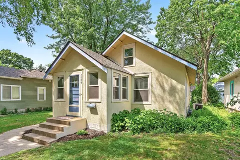 3704 38th Ave S, Minneapolis, MN 55406
